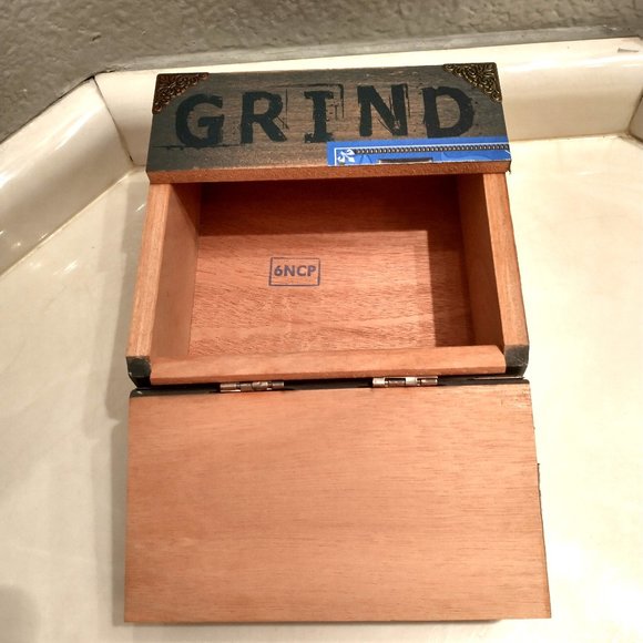 Suenos de Saundra Upcycled Rare Grind Diesel Cedar Cigar Box, ARTFUL STORAGE - Picture 3 of 15